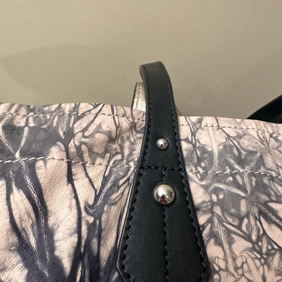 Cynthia Vincent large canvas like material shoulder bag . See photos for color. - Picture 2 of 6